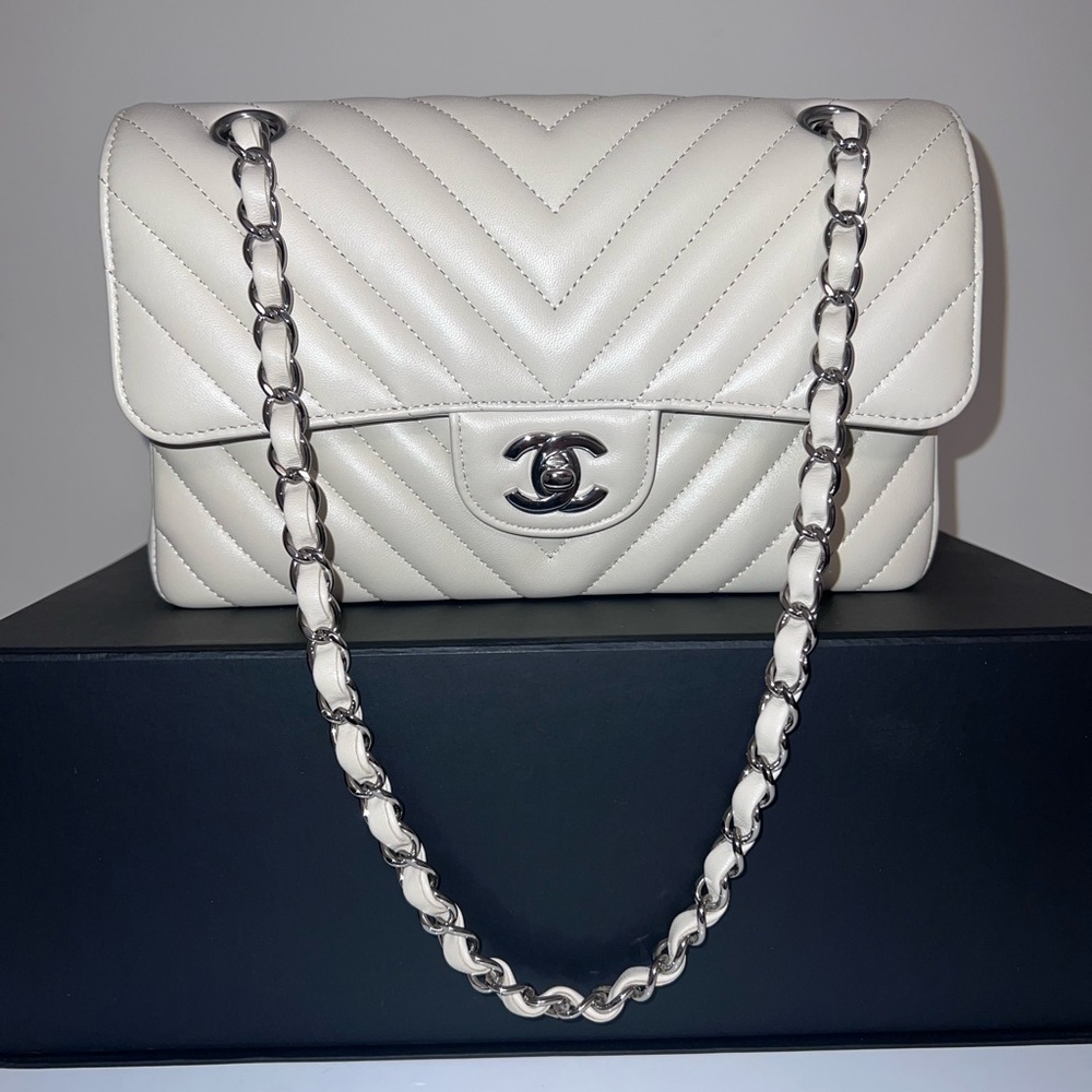 Pre-owned Chanel Classic Double Flap - Small